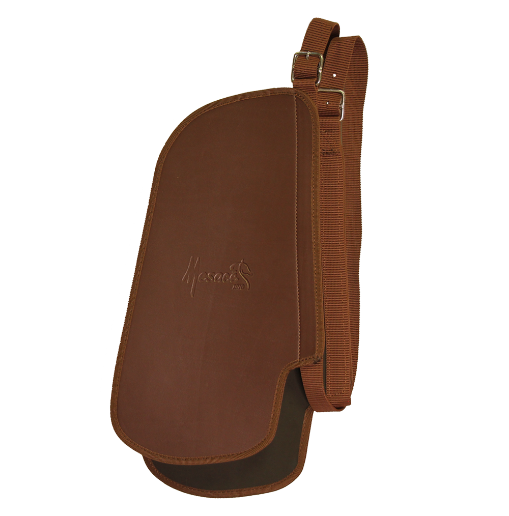 GUARDABARRO EN SINTETICO CON ACCION EN REATA MESACE